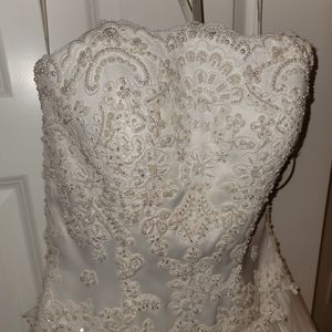 Oleg Cassini wedding dress with veil